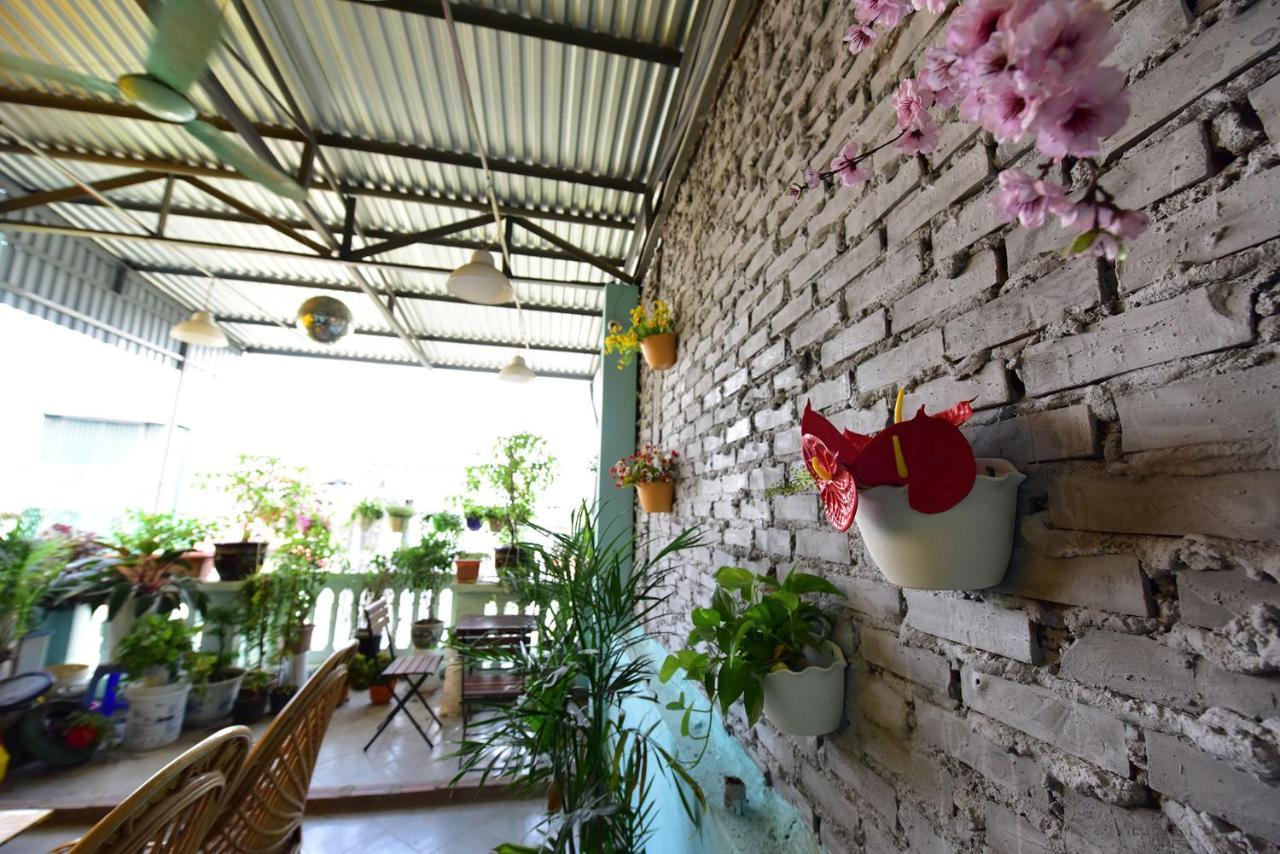 Royal House Hotel Hanoi Exterior photo